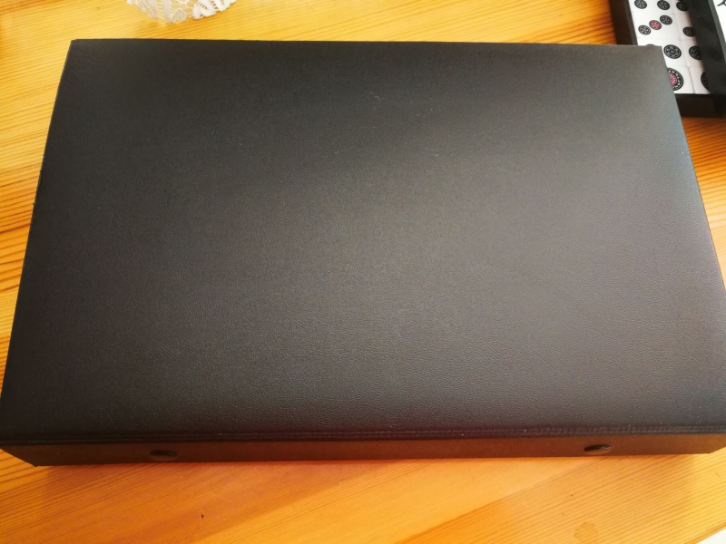 File:Amosmax box.jpg